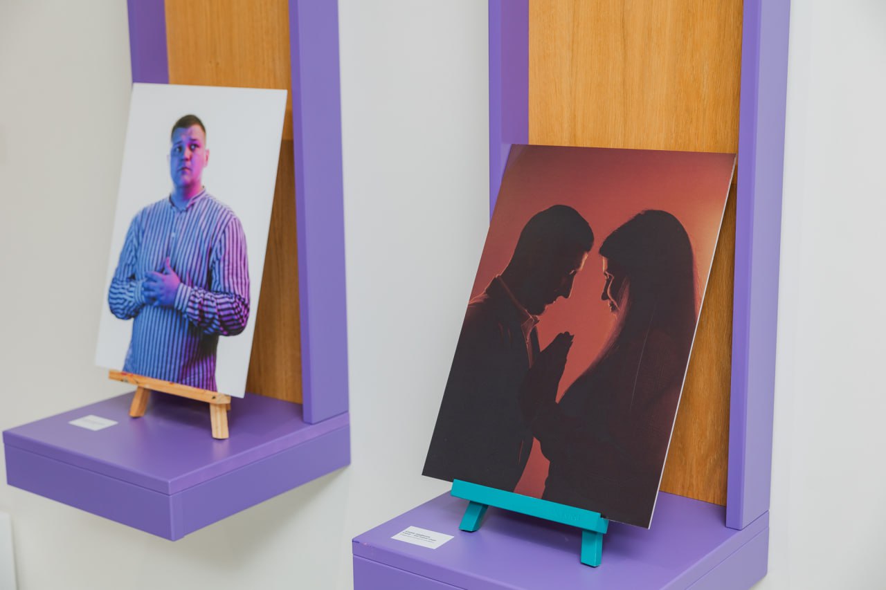 Школьники Судака подготовили фотовыставку с портретами своих героев Школьники Судака подготовили фотовыставку с портретами своих героев