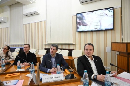 Алексей Зинченко: Крымские школьники вовлечены в бюджетные решения
