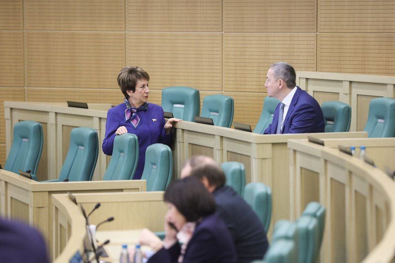 Екатерина Алтабаева: Сенаторы рассмотрели и одобрили законы, защищающие права военнослужащих, участников специальной военной операции и их близких Екатерина Алтабаева: Сенаторы рассмотрели и одобрили законы, защищающие права военнослужащих, участников специальной военной операции и их близких