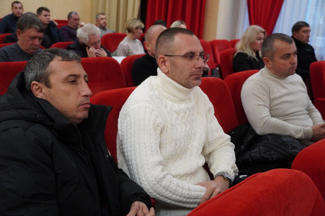 Глава администрации Керчи Олег Каторгин провел очередное заседание «Депутатского часа» Глава администрации Керчи Олег Каторгин провел очередное заседание «Депутатского часа»