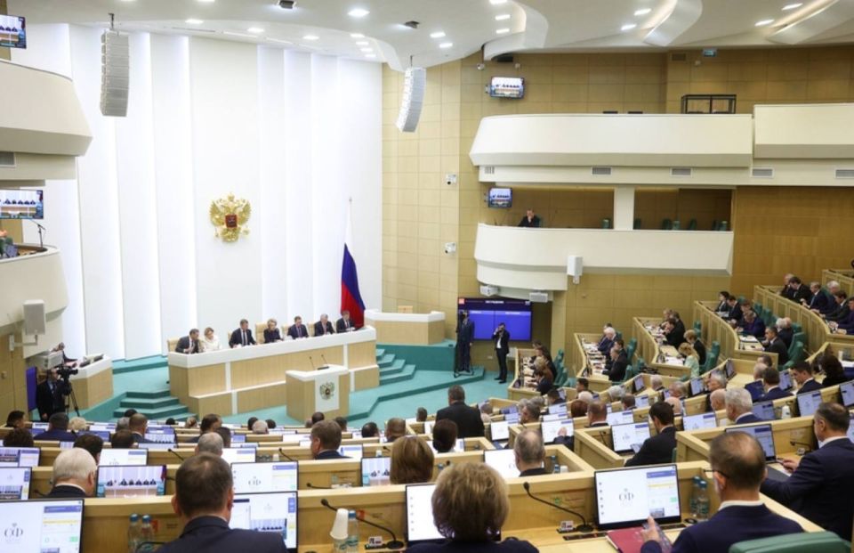 Юрий Нимченко: Сегодня в Совете Федерации на 602-ом пленарном заседании с докладом об актуальных вопросах внешней политики Российской Федерации выступил Министр иностранных дел РФ Сергей Викторович Лавров Юрий Нимченко: Сегодня в Совете Федерации на 602-ом пленарном заседании с докладом об актуальных вопросах внешней политики Российской Федерации выступил Министр иностранных дел РФ Сергей Викторович Лавров