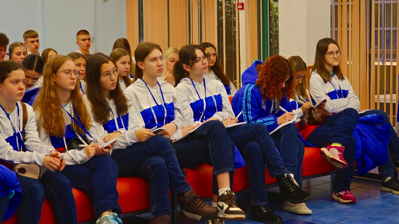 В «Артеке» стартовала обновлённая образовательная программа «Юный казначей. Траектория "Ревизор"» В «Артеке» стартовала обновлённая образовательная программа «Юный казначей. Траектория "Ревизор"»