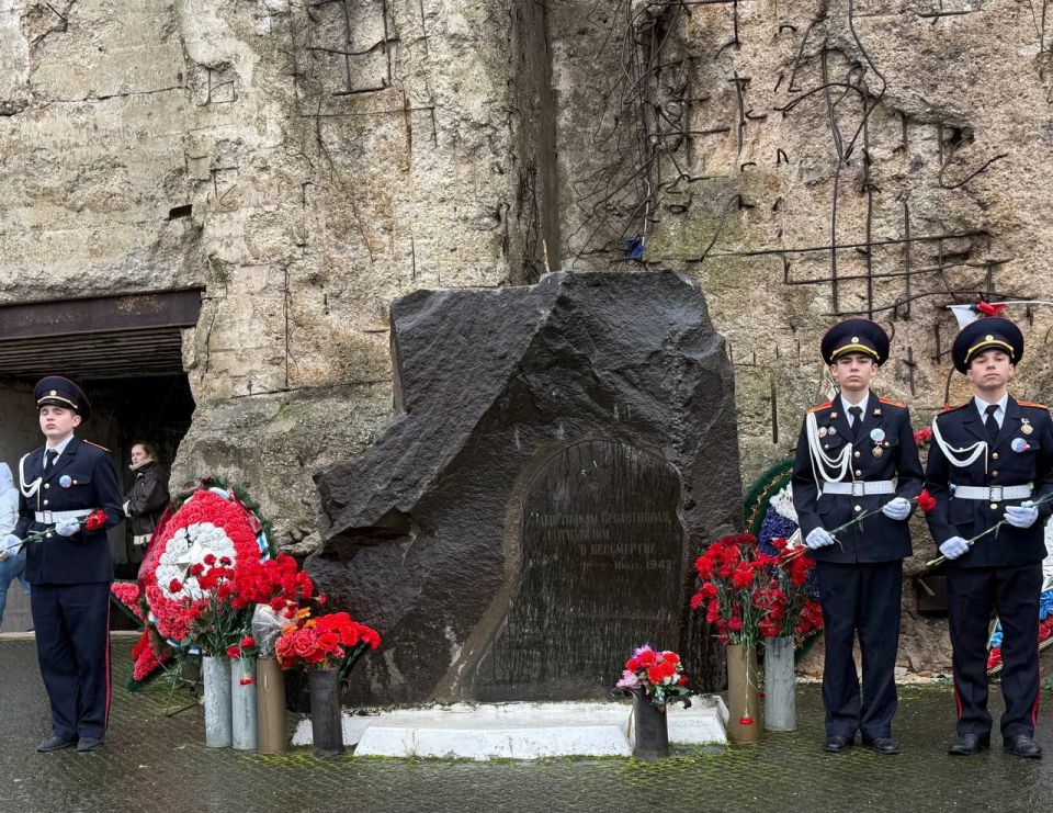 Общественная палата Крыма выступила соорганизатором ключевого крымского патриотического форума «Герои Родины» Общественная палата Крыма выступила соорганизатором ключевого крымского патриотического форума «Герои Родины»