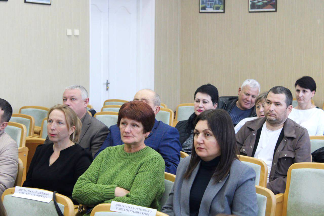 Состоялась 23 (внеочередная) сессия Симферопольского районного совета Состоялась 23 (внеочередная) сессия Симферопольского районного совета