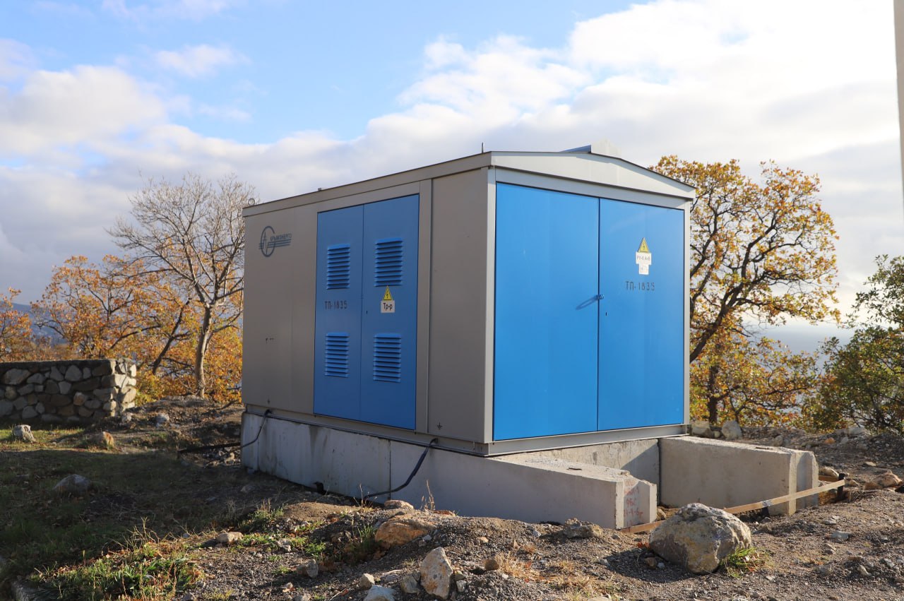 Крымэнерго: Энергетики обновляют электрооборудование на юге полуострова Крымэнерго: Энергетики обновляют электрооборудование на юге полуострова