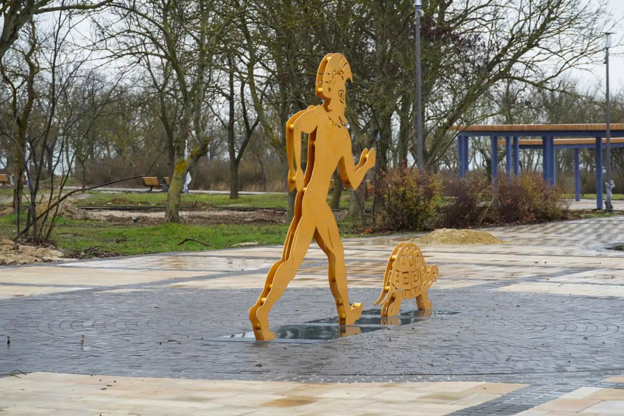 Юрий Гоцанюк: В Керчи в рамках федеральный проекта «Формирование комфортной городской среды» продолжается благоустройство Приморского парка им. Войкова. Техническая готовность объекта составляет 97% Юрий Гоцанюк: В Керчи в рамках федеральный проекта «Формирование комфортной городской среды» продолжается благоустройство Приморского парка им. Войкова. Техническая готовность объекта составляет 97%