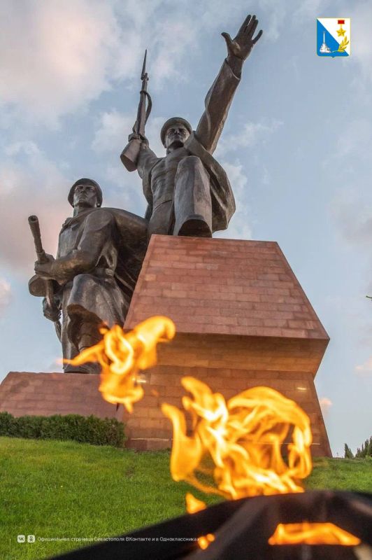 Проект севастопольских «Парков и скверов» по реставрации композиции «Солдат и матрос» завоевал бронзовую награду премии России по ландшафтной архитектуре Проект севастопольских «Парков и скверов» по реставрации композиции «Солдат и матрос» завоевал бронзовую награду премии России по ландшафтной архитектуре