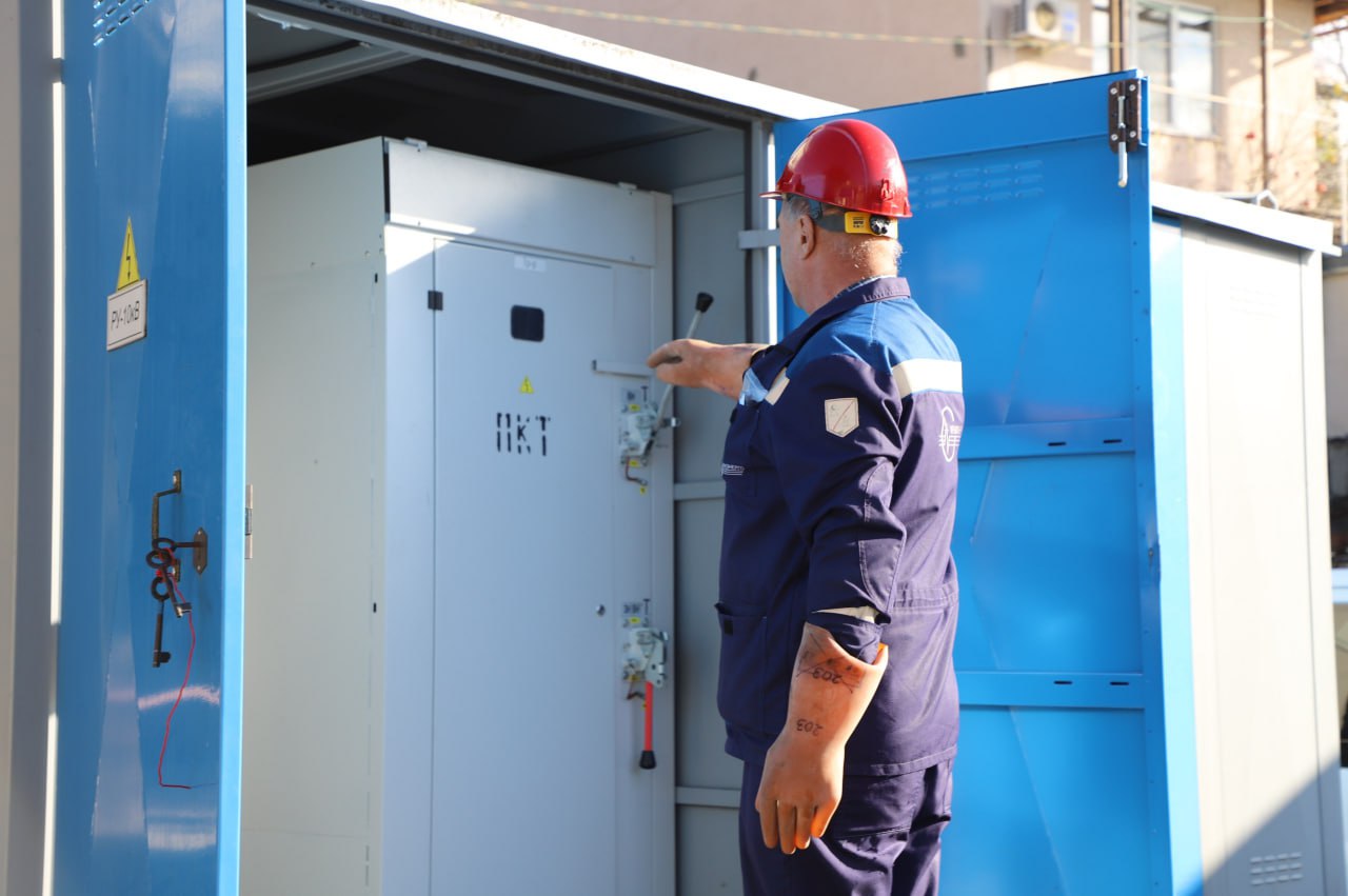 Крымэнерго: Энергетики обновляют электрооборудование на юге полуострова Крымэнерго: Энергетики обновляют электрооборудование на юге полуострова