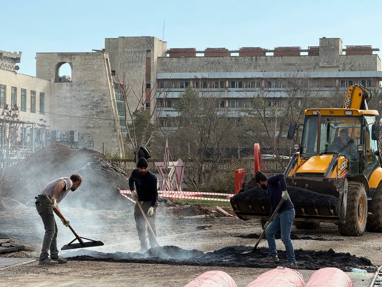 Александр Юрьев: Продолжается ремонт стадиона Дворца спорта им. Ю.А. Гагарина Александр Юрьев: Продолжается ремонт стадиона Дворца спорта им. Ю.А. Гагарина