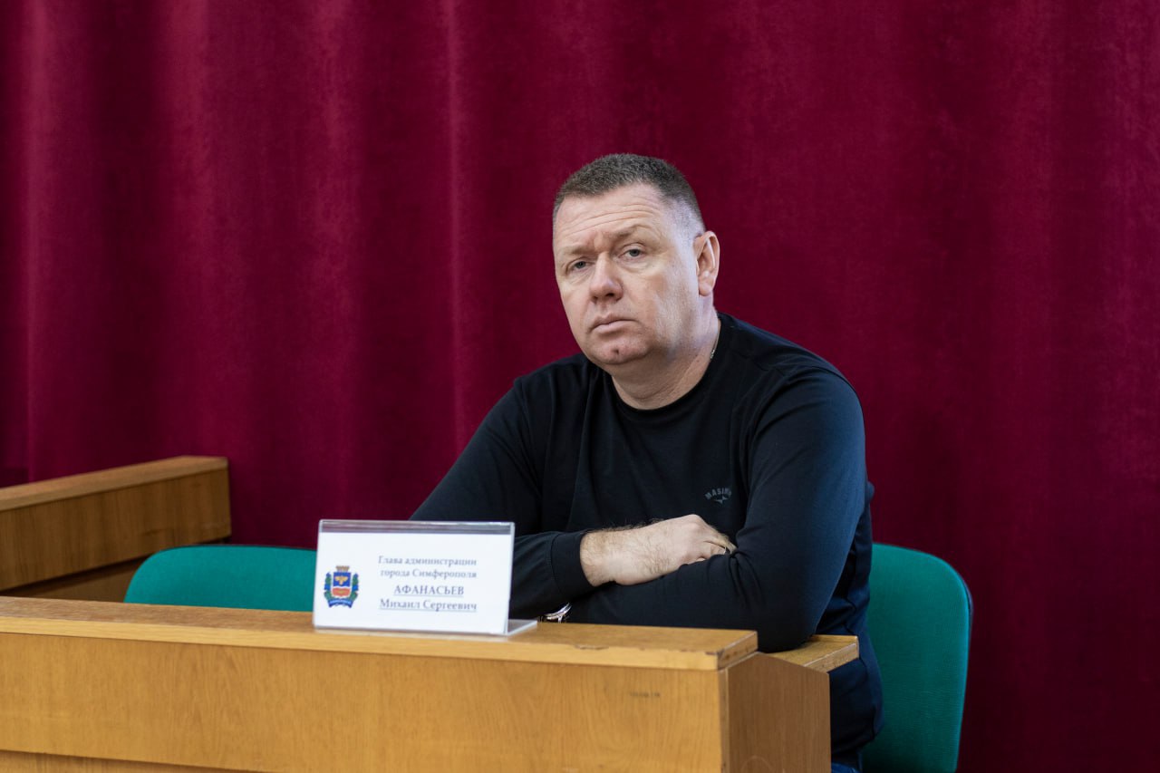 Сегодня под руководством главы муниципального образования — председателя Симферопольского горсовета Виктора Агеева состоялись заседание Президиума и внеочередная 34-я сессия Сегодня под руководством главы муниципального образования — председателя Симферопольского горсовета Виктора Агеева состоялись заседание Президиума и внеочередная 34-я сессия