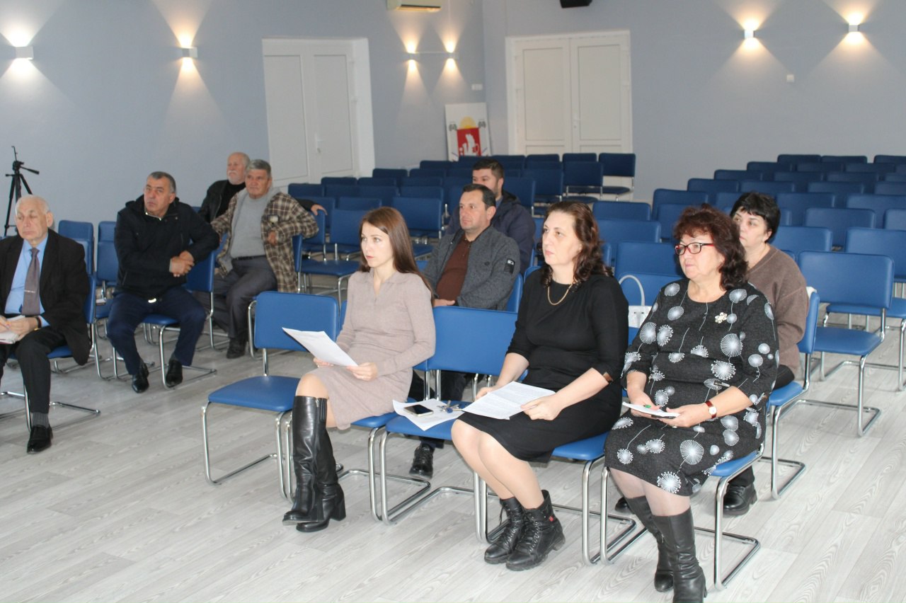 11 декабря 2025 года заместитель главы Администрации района Амет Абильвапов провел плановое заседание постоянно действующего консультативного совещательного органа (Совета) по межнациональным отношениям при Администрации... 11 декабря 2025 года заместитель главы Администрации района Амет Абильвапов провел плановое заседание постоянно действующего консультативного совещательного органа (Совета) по межнациональным отношениям при Администрации...