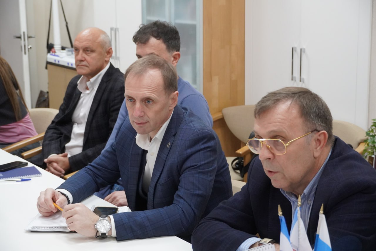 В Министерстве спорта Республики Крым обсудили развитие студенческого спорта В Министерстве спорта Республики Крым обсудили развитие студенческого спорта