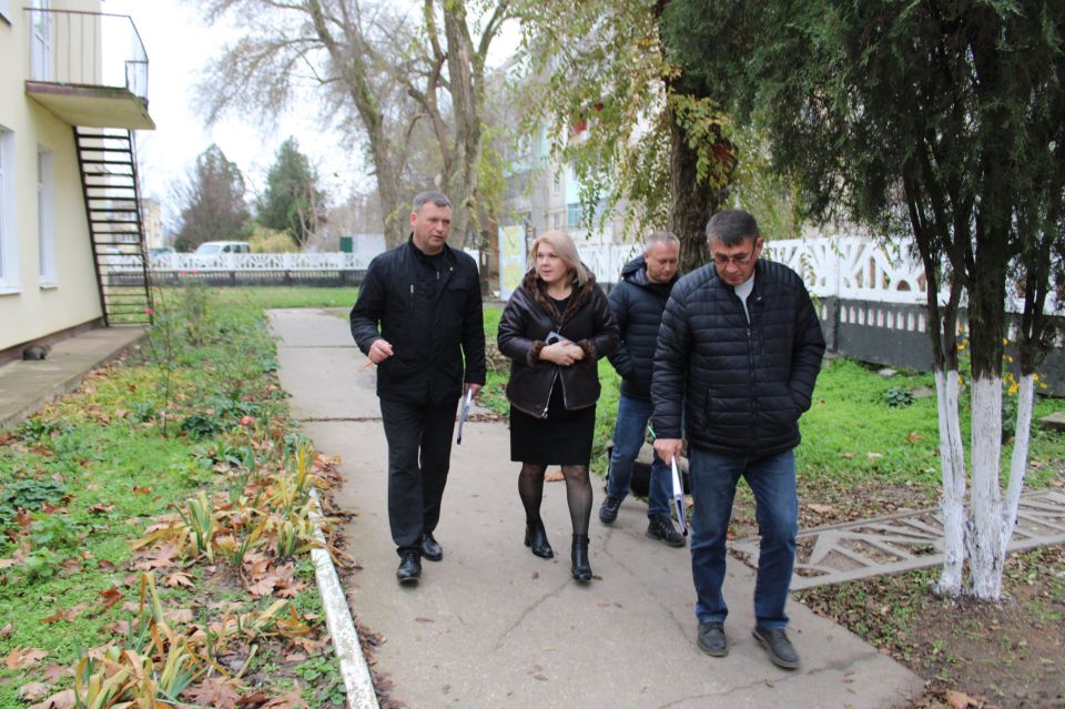 Игорь Крутьков: Посетил дошкольное образовательное учреждение №1 «Ручеек», расположенное в поселке Ленино, совместно с Юрием Васильевым, директором ООО «ИнженерСервис»