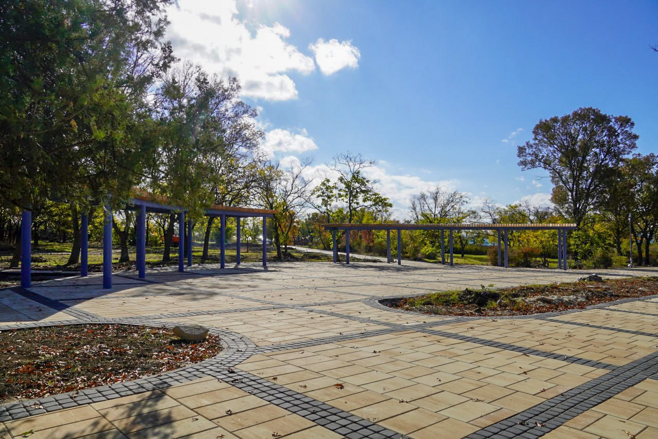 Юрий Гоцанюк: В Керчи в рамках федеральный проекта «Формирование комфортной городской среды» продолжается благоустройство Приморского парка им. Войкова. Техническая готовность объекта составляет 97% Юрий Гоцанюк: В Керчи в рамках федеральный проекта «Формирование комфортной городской среды» продолжается благоустройство Приморского парка им. Войкова. Техническая готовность объекта составляет 97%