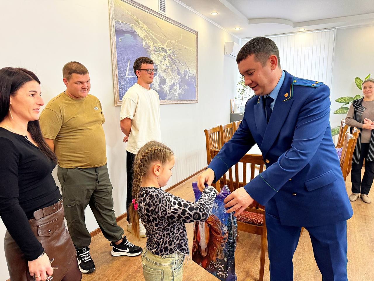 Александр Дудинов: Новые квартиры для детей-сирот Черноморского района Александр Дудинов: Новые квартиры для детей-сирот Черноморского района