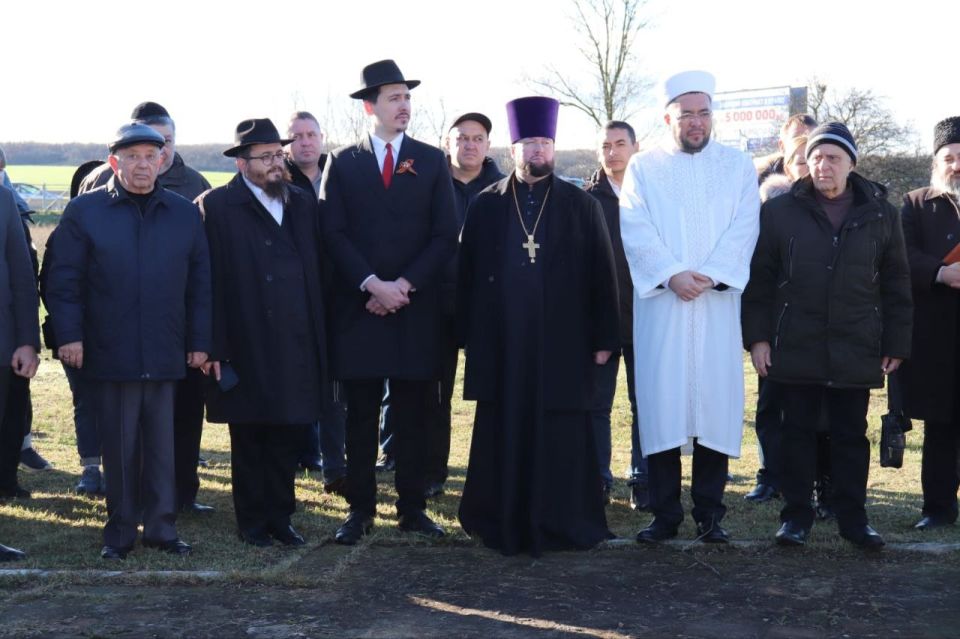 В Республике Крым прошло траурное мероприятие, приуроченное ко Дню памяти крымчаков и евреев Крыма – жертв нацизма В Республике Крым прошло траурное мероприятие, приуроченное ко Дню памяти крымчаков и евреев Крыма – жертв нацизма
