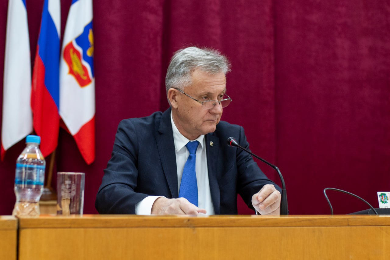 Сегодня под руководством главы муниципального образования — председателя Симферопольского горсовета Виктора Агеева состоялись заседание Президиума и внеочередная 34-я сессия Сегодня под руководством главы муниципального образования — председателя Симферопольского горсовета Виктора Агеева состоялись заседание Президиума и внеочередная 34-я сессия