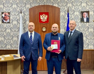 Михаил Назаров: Награждение медалью Уполномоченного по правам человека в Российской Федерации «Спешите делать добро» производится за большой вклад в дело защиты прав и свобод человека и гражданина, закрепленных Конституцией...