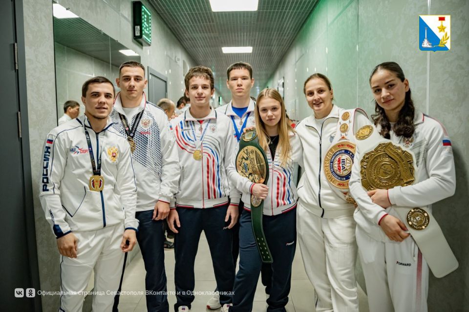 В Севастополе завершились чемпионат и первенство города по боксу В Севастополе завершились чемпионат и первенство города по боксу