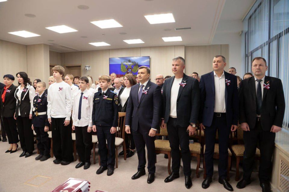 Константин Шимановский: Друзья! Поздравляю вас с Днём Конституции Российской Федерации! Константин Шимановский: Друзья! Поздравляю вас с Днём Конституции Российской Федерации!