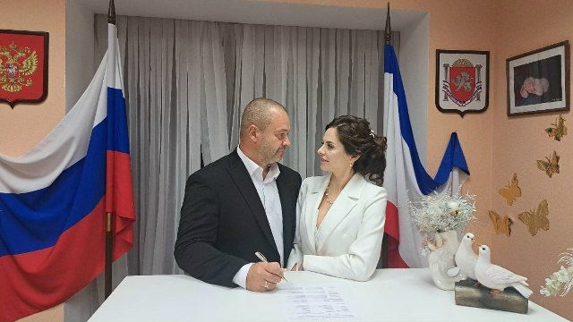 Министерство юстиции Республики Крым сердечно поздравляет всех с Днем Конституции Российской Федерации! Министерство юстиции Республики Крым сердечно поздравляет всех с Днем Конституции Российской Федерации!