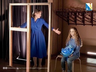 В театре юного зрителя прошёл литературный вечер по произведениям Эдуарда Асадова