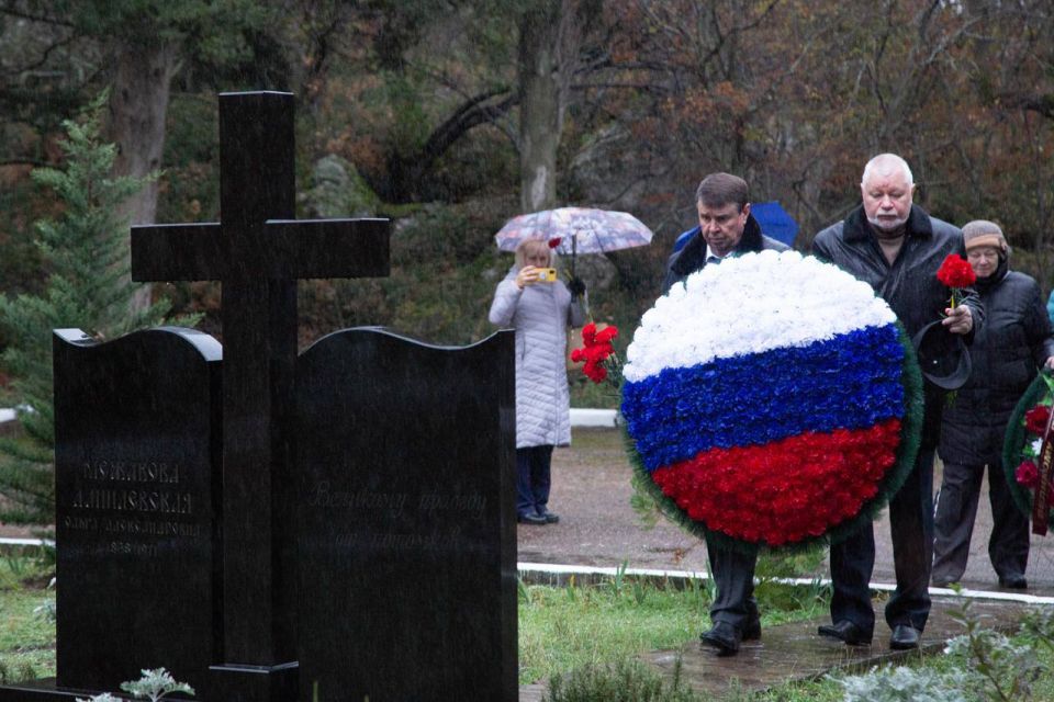Память выдающегося учёного и философа Николая Данилевского почтили в Форосе Память выдающегося учёного и философа Николая Данилевского почтили в Форосе