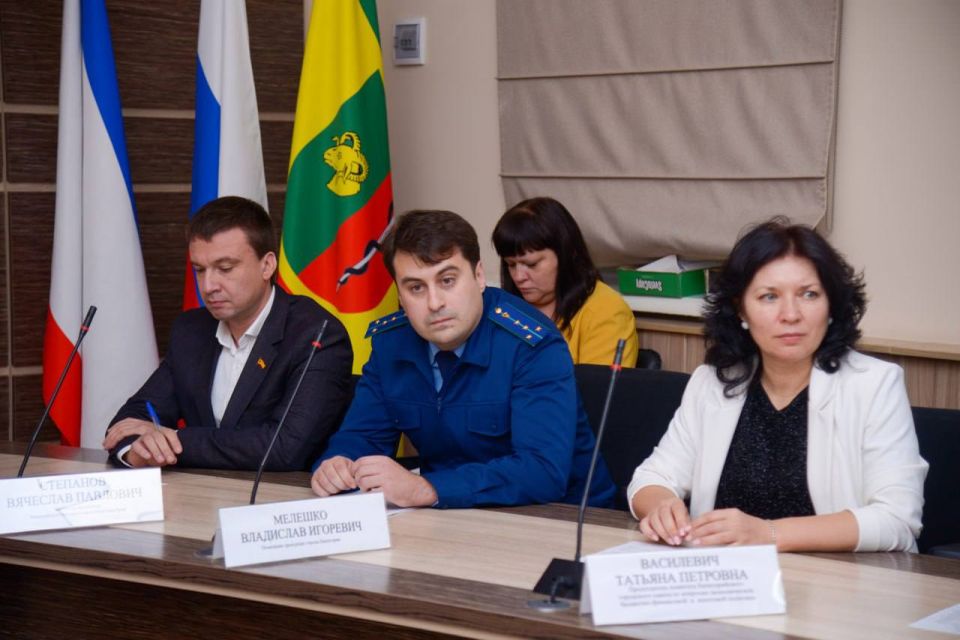 Александр Юрьев: Состоялось заседание очередной 21 сессии Евпаторийского городского совета lll созыва Александр Юрьев: Состоялось заседание очередной 21 сессии Евпаторийского городского совета lll созыва