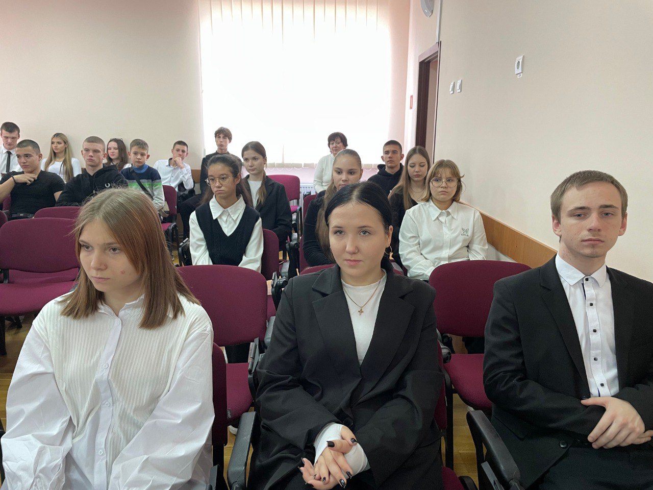 Василий Телиженко: Вчера состоялась важная встреча - пообщался с новым составом ученического самоуправления наших школ Василий Телиженко: Вчера состоялась важная встреча - пообщался с новым составом ученического самоуправления наших школ