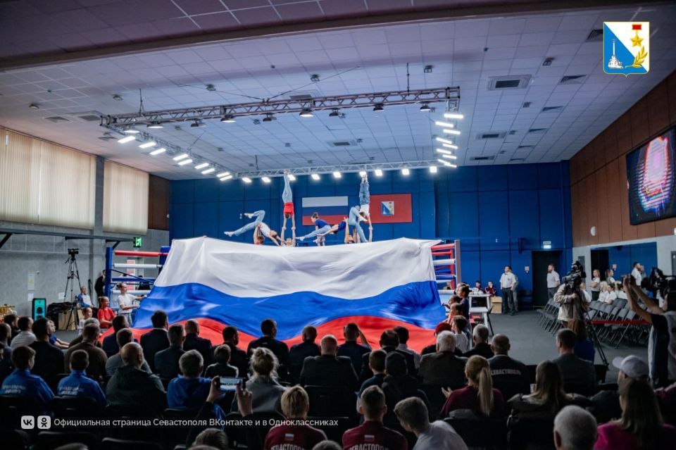 В Севастополе завершились чемпионат и первенство города по боксу В Севастополе завершились чемпионат и первенство города по боксу