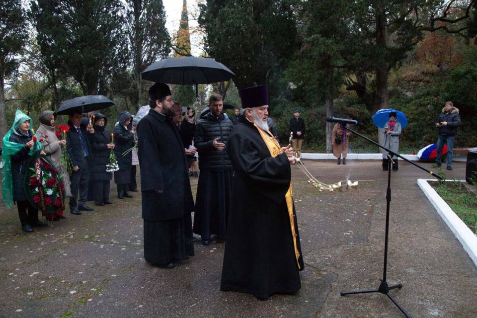 Память выдающегося учёного и философа Николая Данилевского почтили в Форосе Память выдающегося учёного и философа Николая Данилевского почтили в Форосе