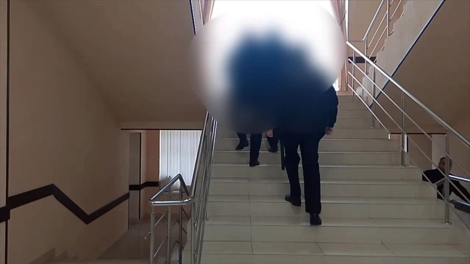 Прокуратура города Алушты контролирует ход расследования уголовного дела, возбужденного по факту мошенничества (ч. 3 ст. 159 УК РФ)