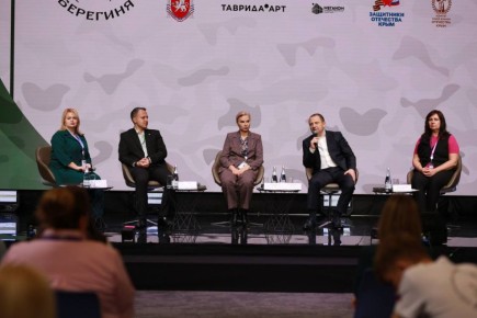 Альберт Куршутов: Вчера на площадке межрегионального Конгресса матерей и жён участников специальной военной операции «Берегиня» обсудили вопросы поддержки семей наших защитников, патриотического воспитания подрастающего...