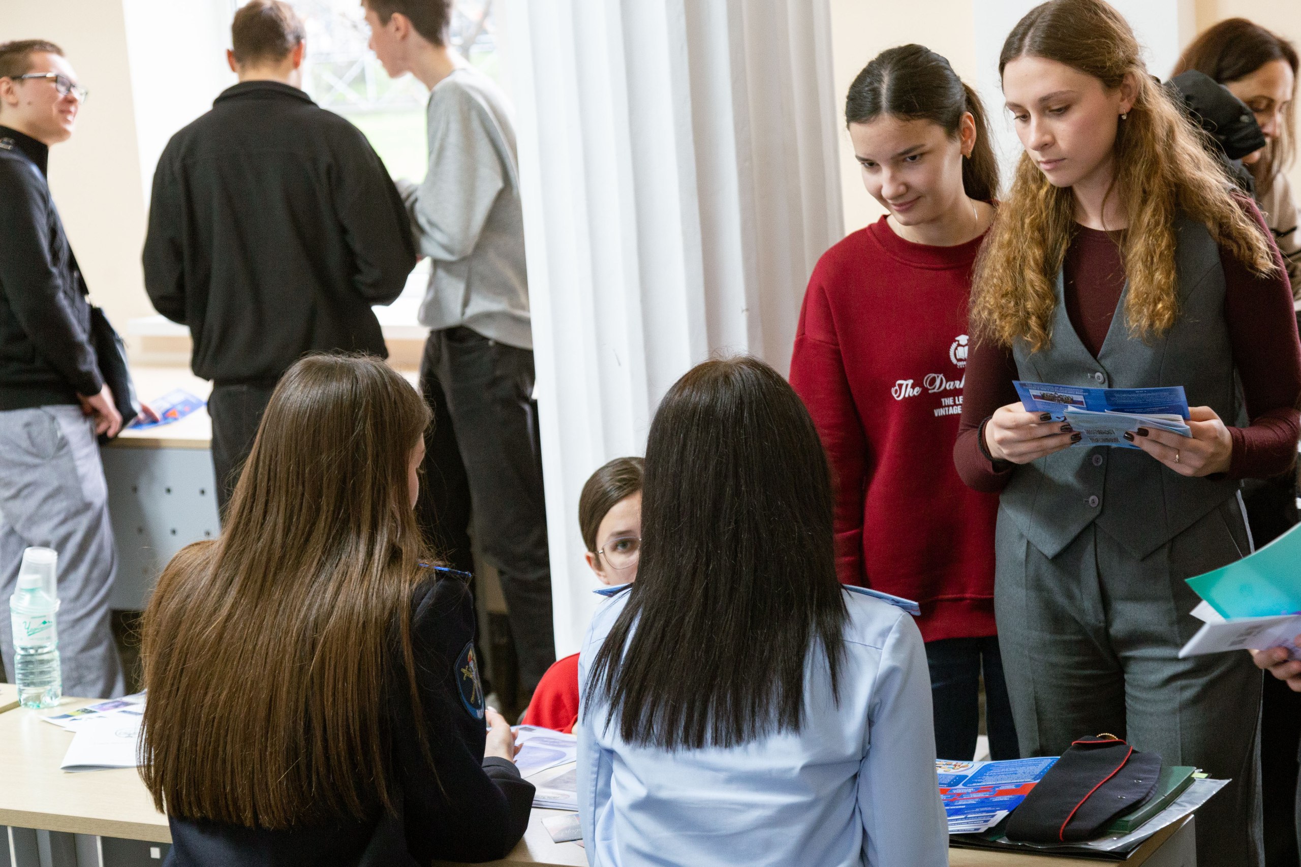 Сотрудники МВД по Республике Крым приняли участие в ярмарке вакансий Сотрудники МВД по Республике Крым приняли участие в ярмарке вакансий