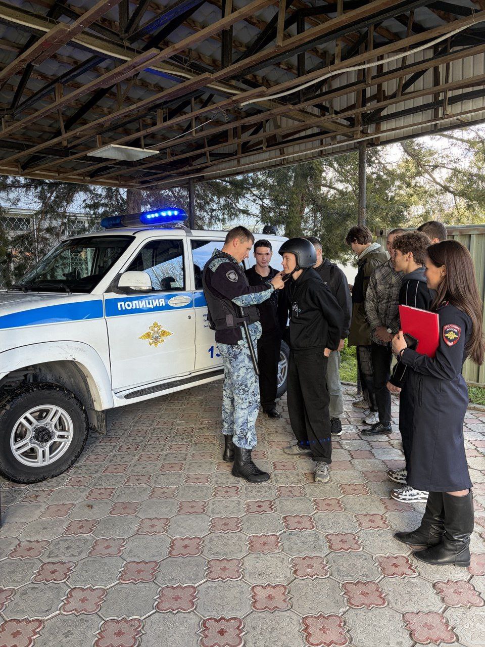 День открытых дверей в отдельном батальоне патрульно-постовой службы полиции УМВД России по г. Симферополю День открытых дверей в отдельном батальоне патрульно-постовой службы полиции УМВД России по г. Симферополю