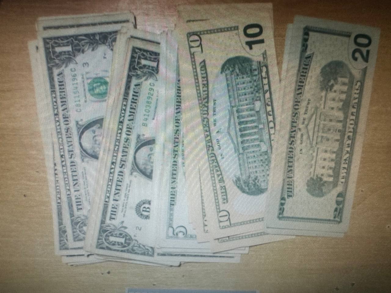 В Алуште пресечена мошенническая схема: задержаны двое курьеров с крупной суммой денег В Алуште пресечена мошенническая схема: задержаны двое курьеров с крупной суммой денег