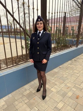 Специалист группы информационного обеспечения ОМВД России по Красногвардейскому району, старший лейтенант внутренней службы Асене Бекирова желает всем жителям и гостям Крыма #Хороших_выходных