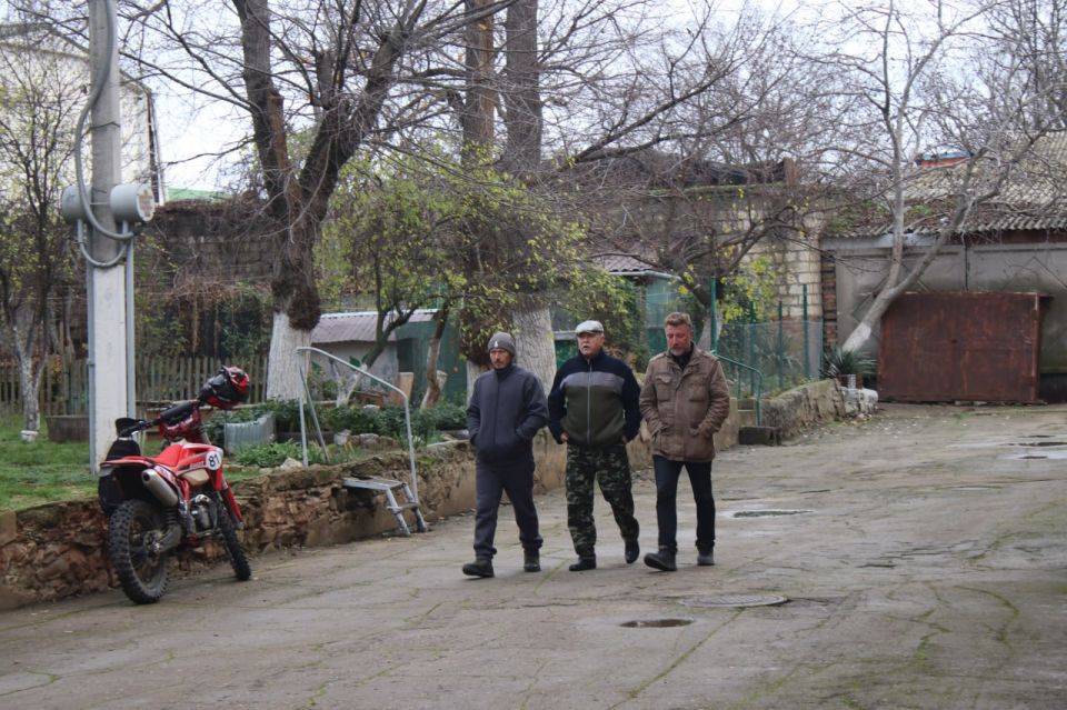 Владимир Ким: Сегодня с коллегами провели встречу с жильцами многоквартирных домов на улице Геологической Владимир Ким: Сегодня с коллегами провели встречу с жильцами многоквартирных домов на улице Геологической