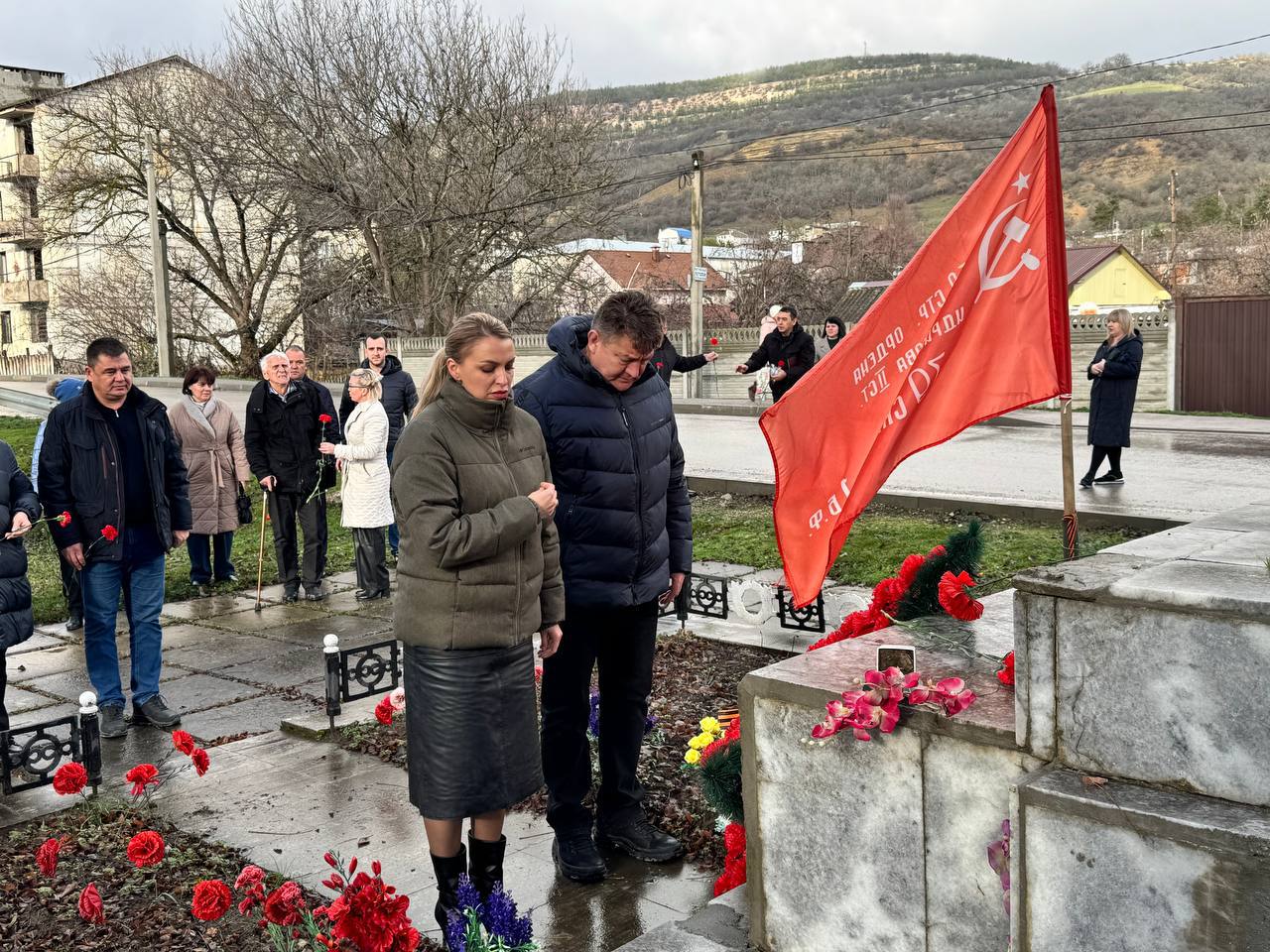 Анастасия Гридчина: 13 декабря в Крыму впервые отмечают недавно утвержденную Госсоветом РК памятную дату - День памяти сожженных и уничтоженных сел в годы нацистской оккупации полуострова Анастасия Гридчина: 13 декабря в Крыму впервые отмечают недавно утвержденную Госсоветом РК памятную дату - День памяти сожженных и уничтоженных сел в годы нацистской оккупации полуострова