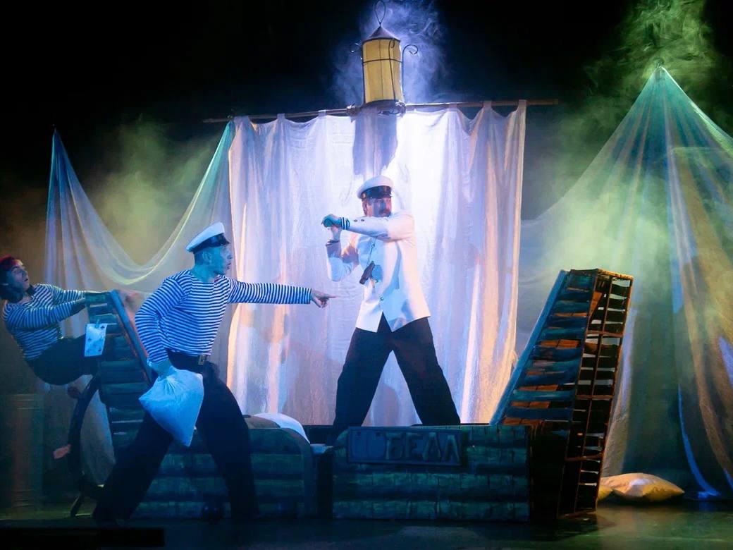 Михаил Развожаев: Первый год театральных волнений в «Океане» Михаил Развожаев: Первый год театральных волнений в «Океане»