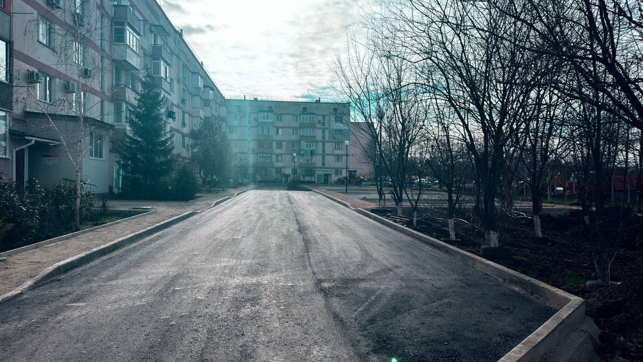 Антон Кравец: Наши дворы - наш комфорт! Благоустройство дворовых территорий - это один из шагов к повышению уровня жизни граждан Антон Кравец: Наши дворы - наш комфорт! Благоустройство дворовых территорий - это один из шагов к повышению уровня жизни граждан