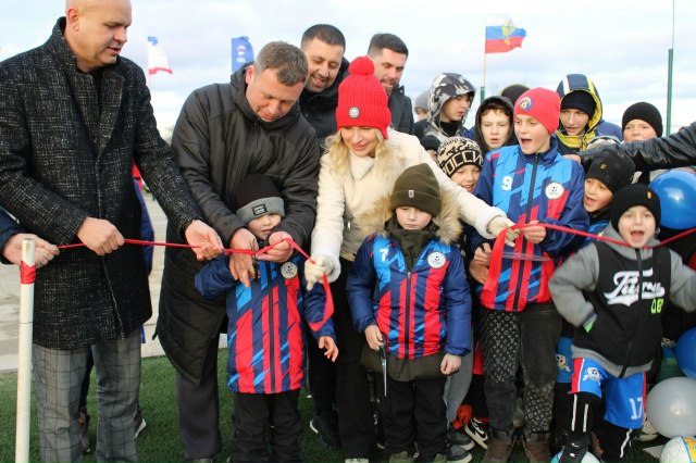 13 декабря состоялось долгожданное событие — торжественное открытие футбольного поля в селе Чистополье