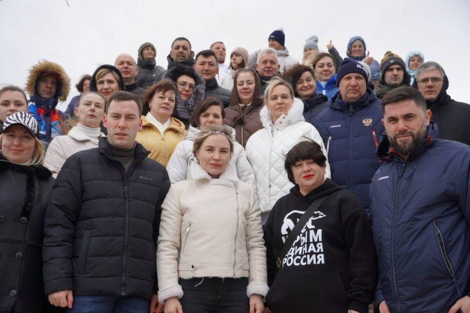 Ольга Торубарова: В рамках второго дня семинара-практикума «Мы вместе» для руководителей муниципальных городов и районов в сфере физической культуры и спорта состоялась церемония возложения цветов Ольга Торубарова: В рамках второго дня семинара-практикума «Мы вместе» для руководителей муниципальных городов и районов в сфере физической культуры и спорта состоялась церемония возложения цветов