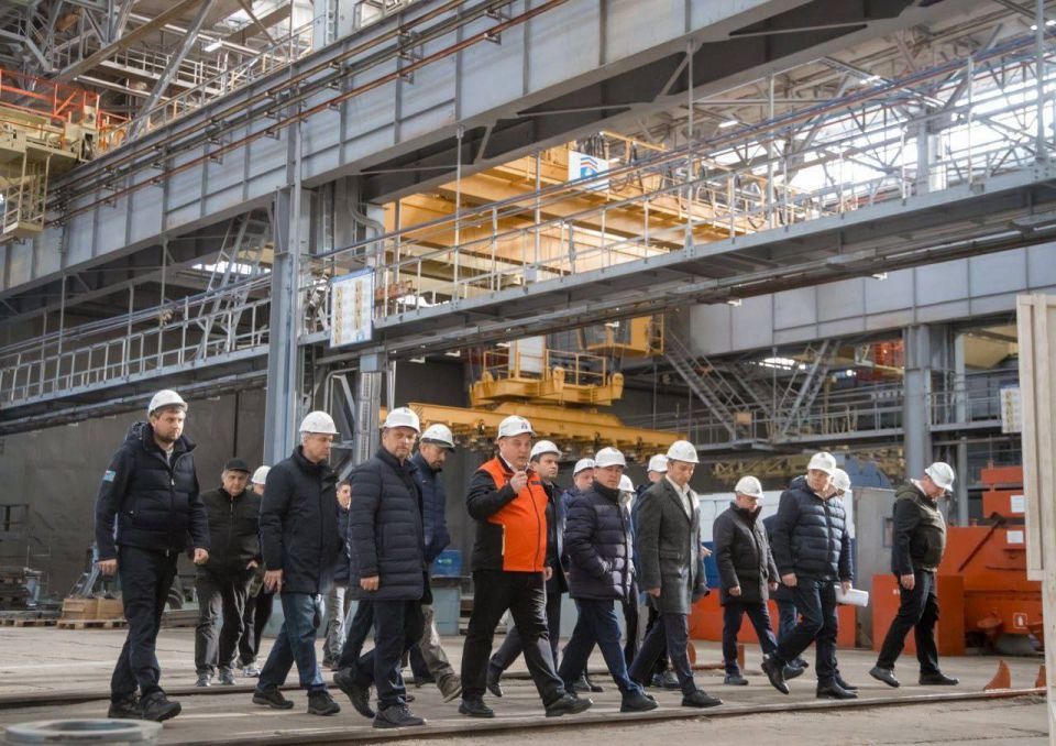 В Керчи с рабочим визитом побывал министр транспорта Российской Федерации Андрей Никитин В Керчи с рабочим визитом побывал министр транспорта Российской Федерации Андрей Никитин