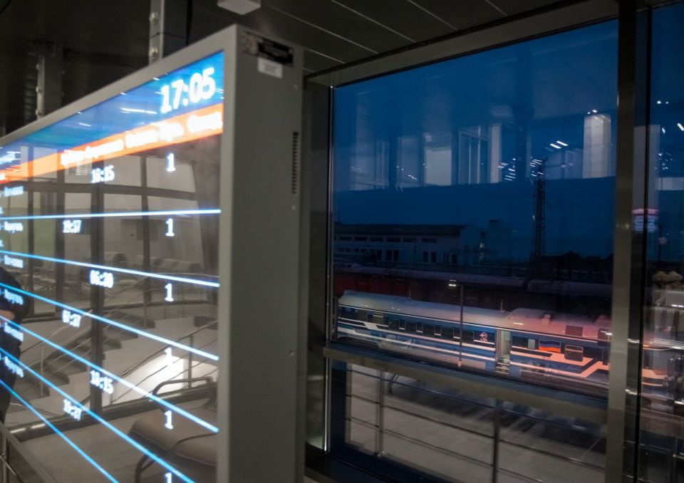 Министр транспорта посетил железнодорожный вокзал в Мариуполе Министр транспорта посетил железнодорожный вокзал в Мариуполе