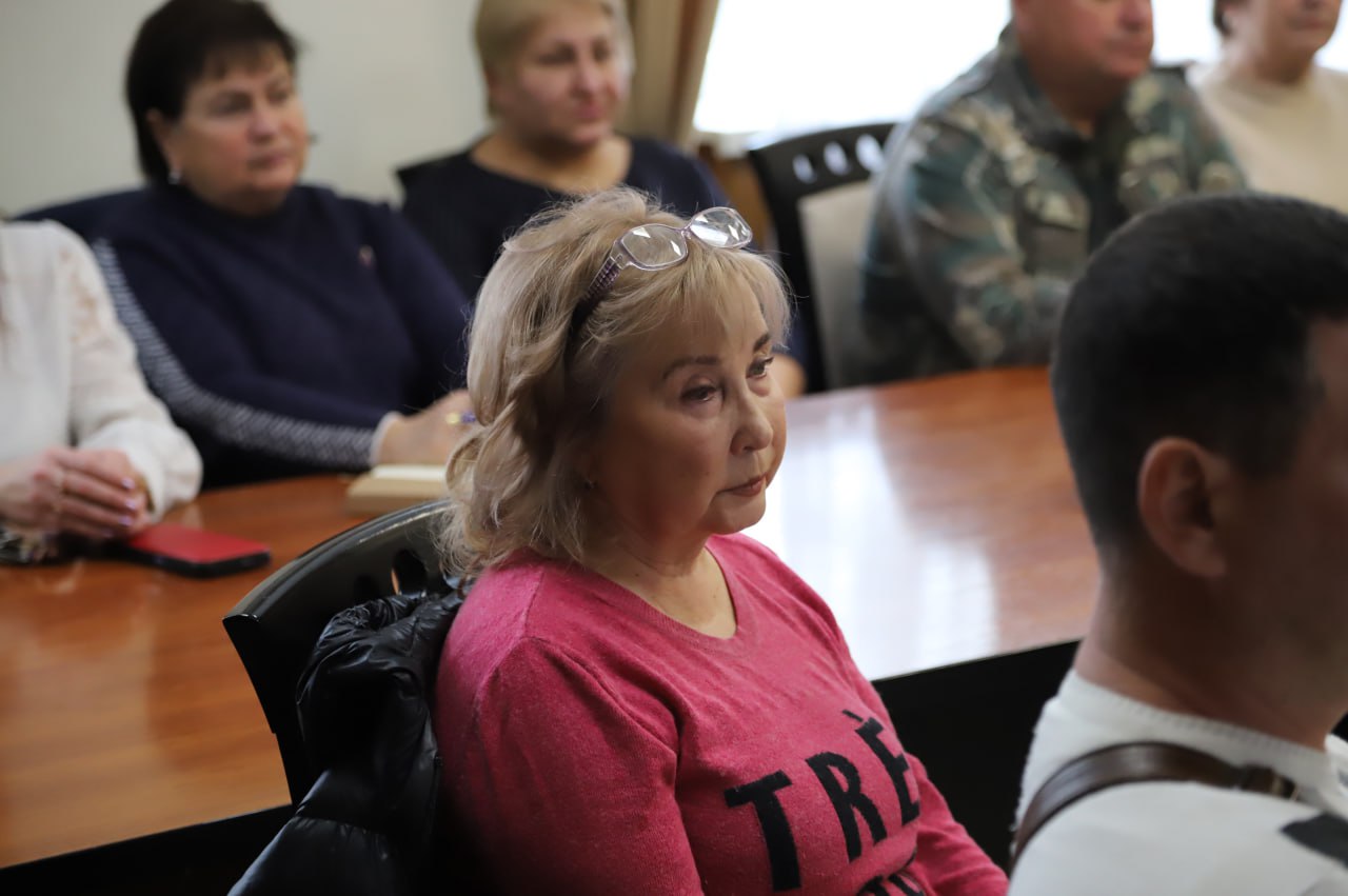 Анжелика Ястребова: Провела рабочее совещание, посвященное актуальным вопросам работы управляющих компаний, формированию тарифов на содержание общедомового имущества и налаживанию эффективного взаимодействия с председателями... Анжелика Ястребова: Провела рабочее совещание, посвященное актуальным вопросам работы управляющих компаний, формированию тарифов на содержание общедомового имущества и налаживанию эффективного взаимодействия с председателями...