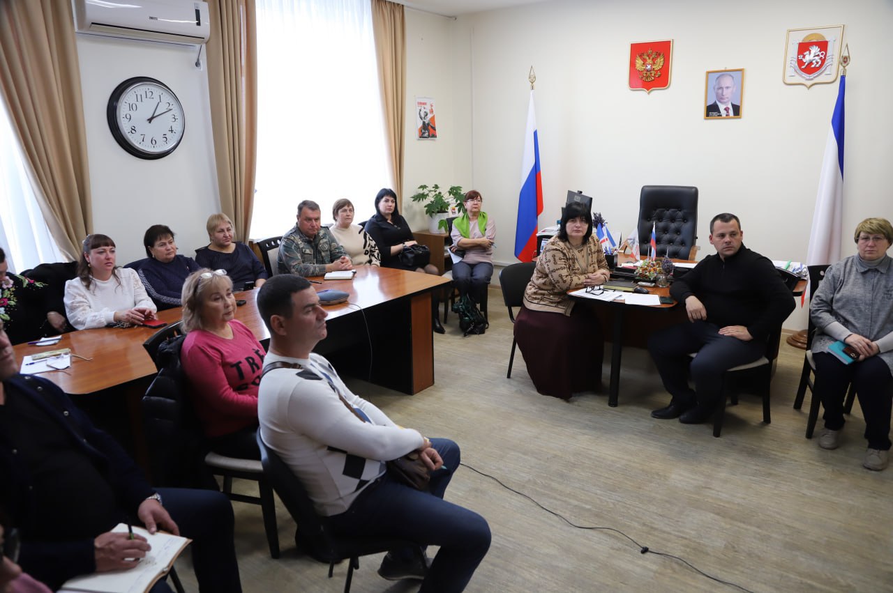 Анжелика Ястребова: Провела рабочее совещание, посвященное актуальным вопросам работы управляющих компаний, формированию тарифов на содержание общедомового имущества и налаживанию эффективного взаимодействия с председателями... Анжелика Ястребова: Провела рабочее совещание, посвященное актуальным вопросам работы управляющих компаний, формированию тарифов на содержание общедомового имущества и налаживанию эффективного взаимодействия с председателями...