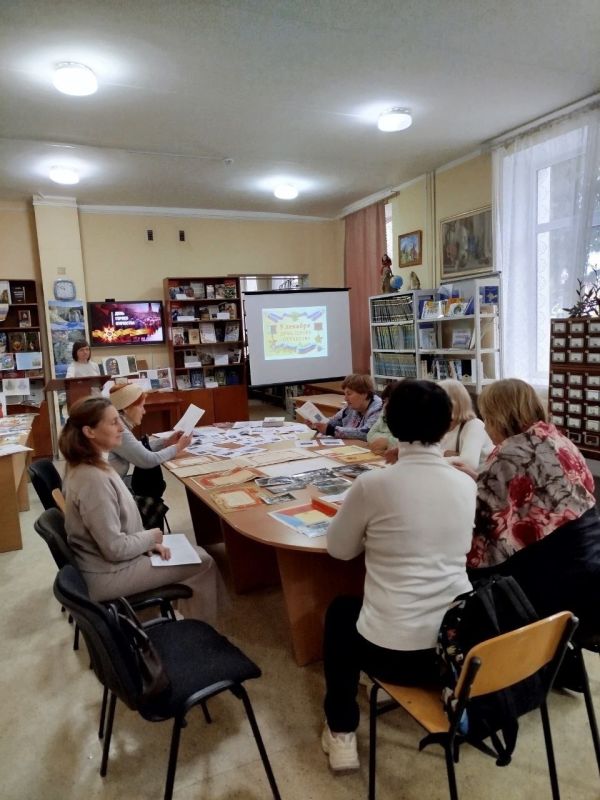 Сотрудничество муниципального архива г. Судак и библиотеки продолжается Сотрудничество муниципального архива г. Судак и библиотеки продолжается