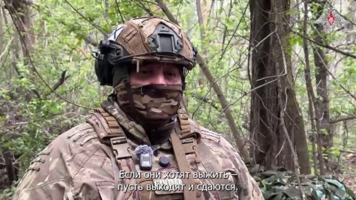 Губернатор Михаил Развожаев поздравил 810-ю бригаду морской пехоты Черноморского флота с 58-летием