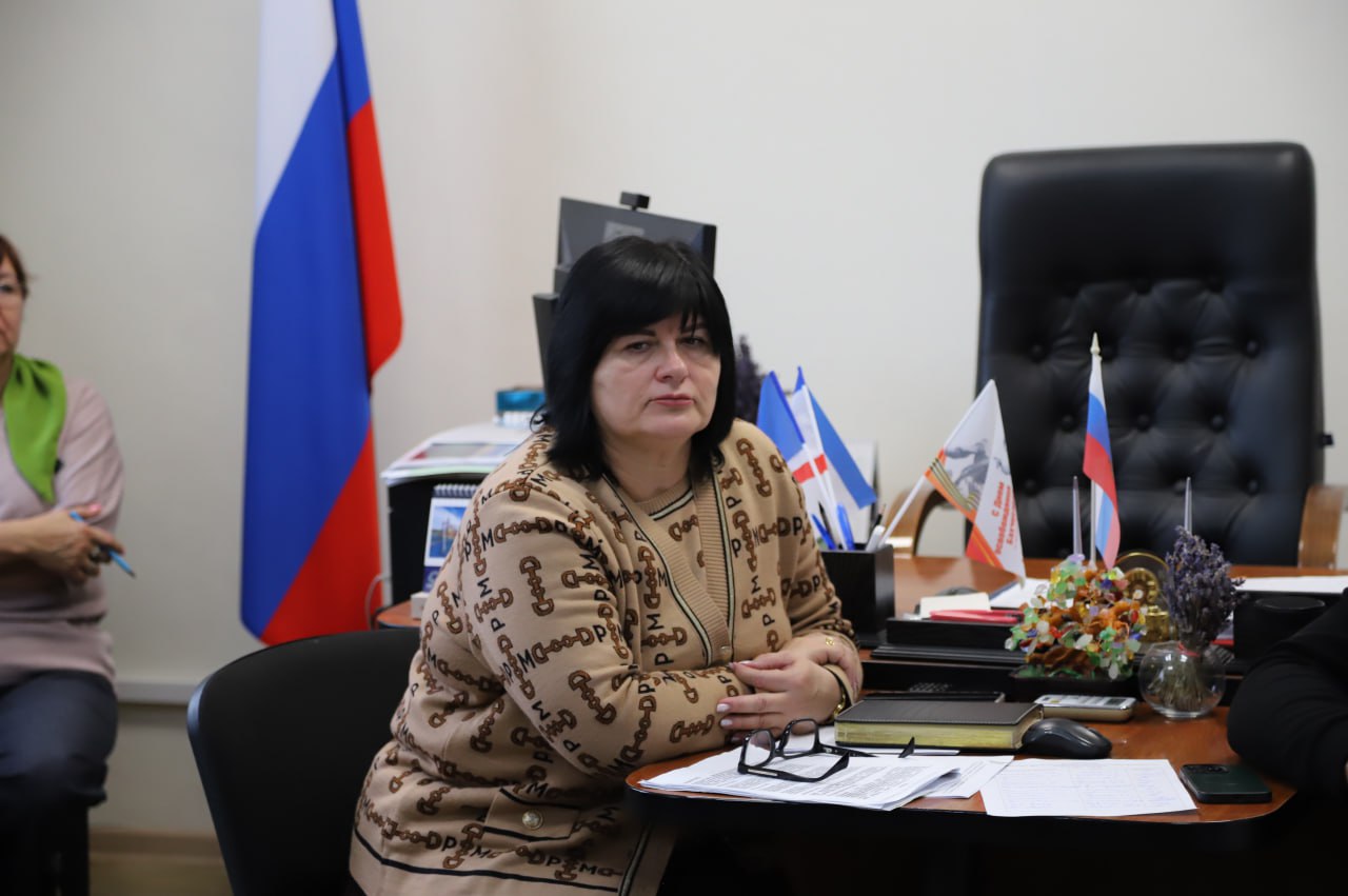 Анжелика Ястребова: Провела рабочее совещание, посвященное актуальным вопросам работы управляющих компаний, формированию тарифов на содержание общедомового имущества и налаживанию эффективного взаимодействия с председателями...